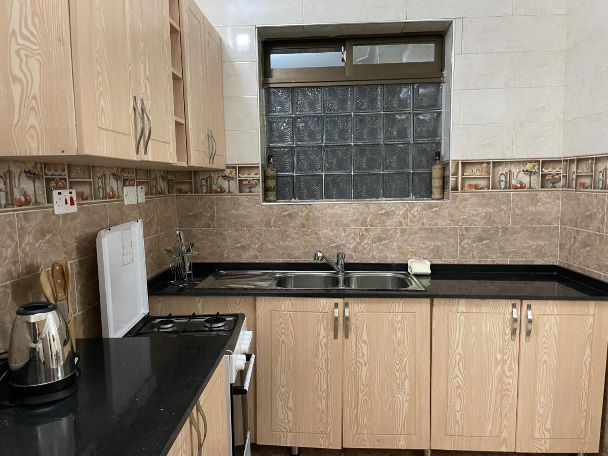 Jaffa Suites Кампала Екстериор снимка